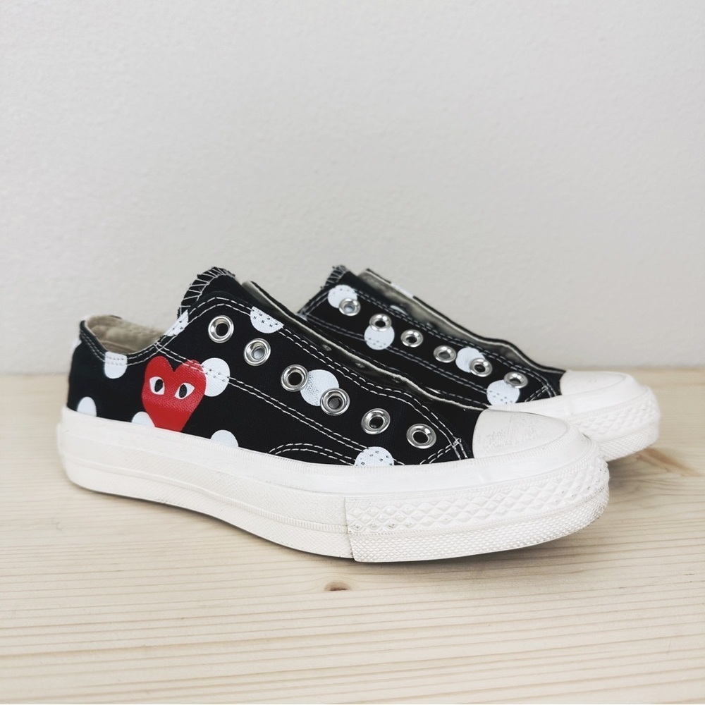 Comme Des Garcons PLAY x Converse Chuck Taylor All Star Polka Dot Low Tops